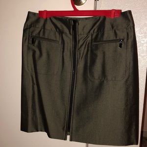 NWT zip up metallic skirt by Etcetera
